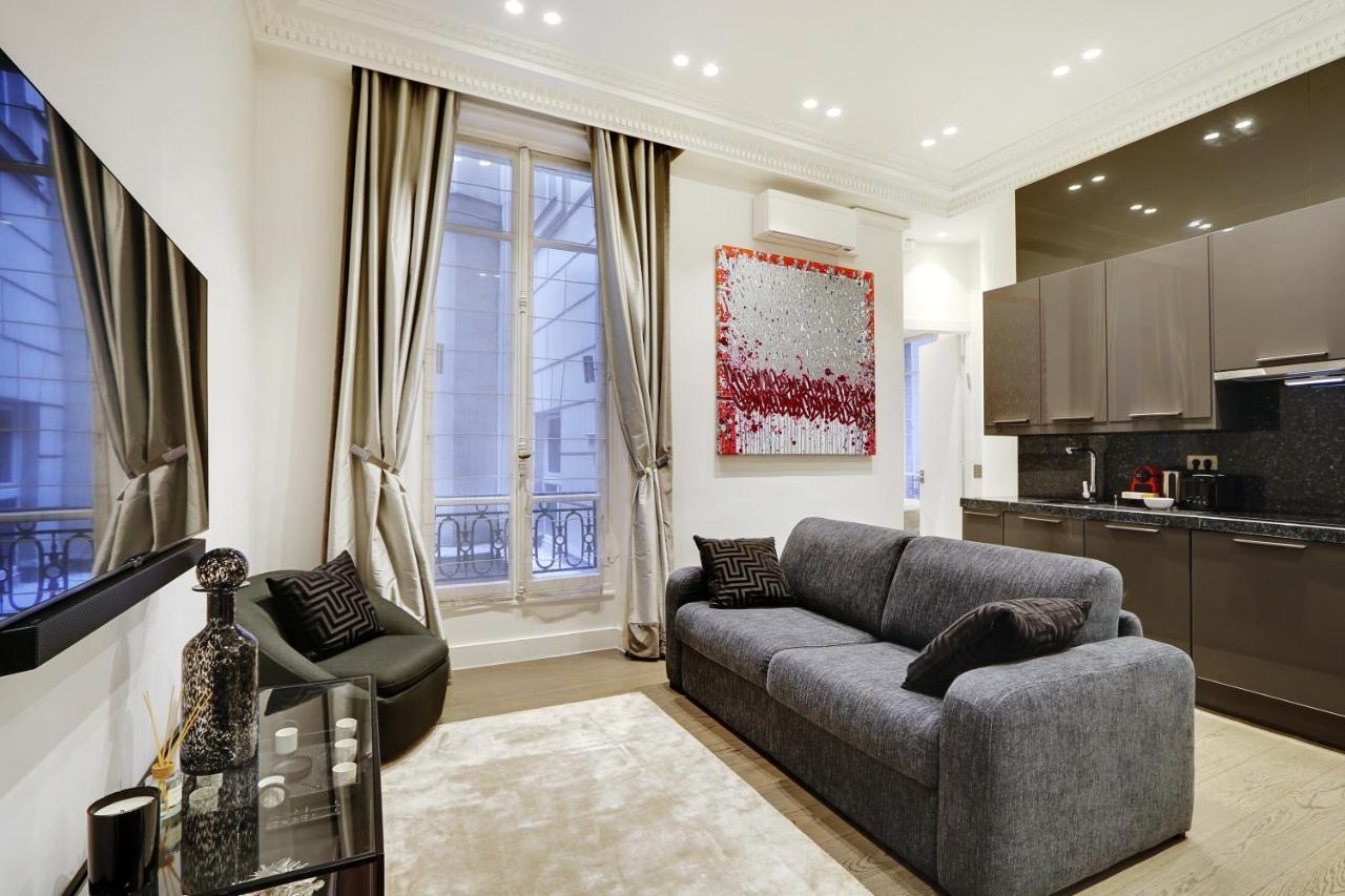 Pick A Flat'S Apartment In Triangle D'Or - Pierre 1Er De Serbie ปารีส ภายนอก รูปภาพ