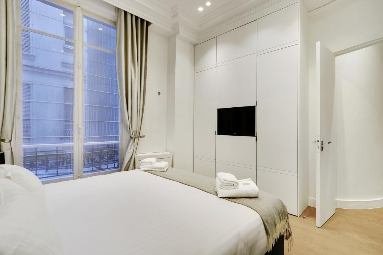 Pick A Flat'S Apartment In Triangle D'Or - Pierre 1Er De Serbie ปารีส ภายนอก รูปภาพ