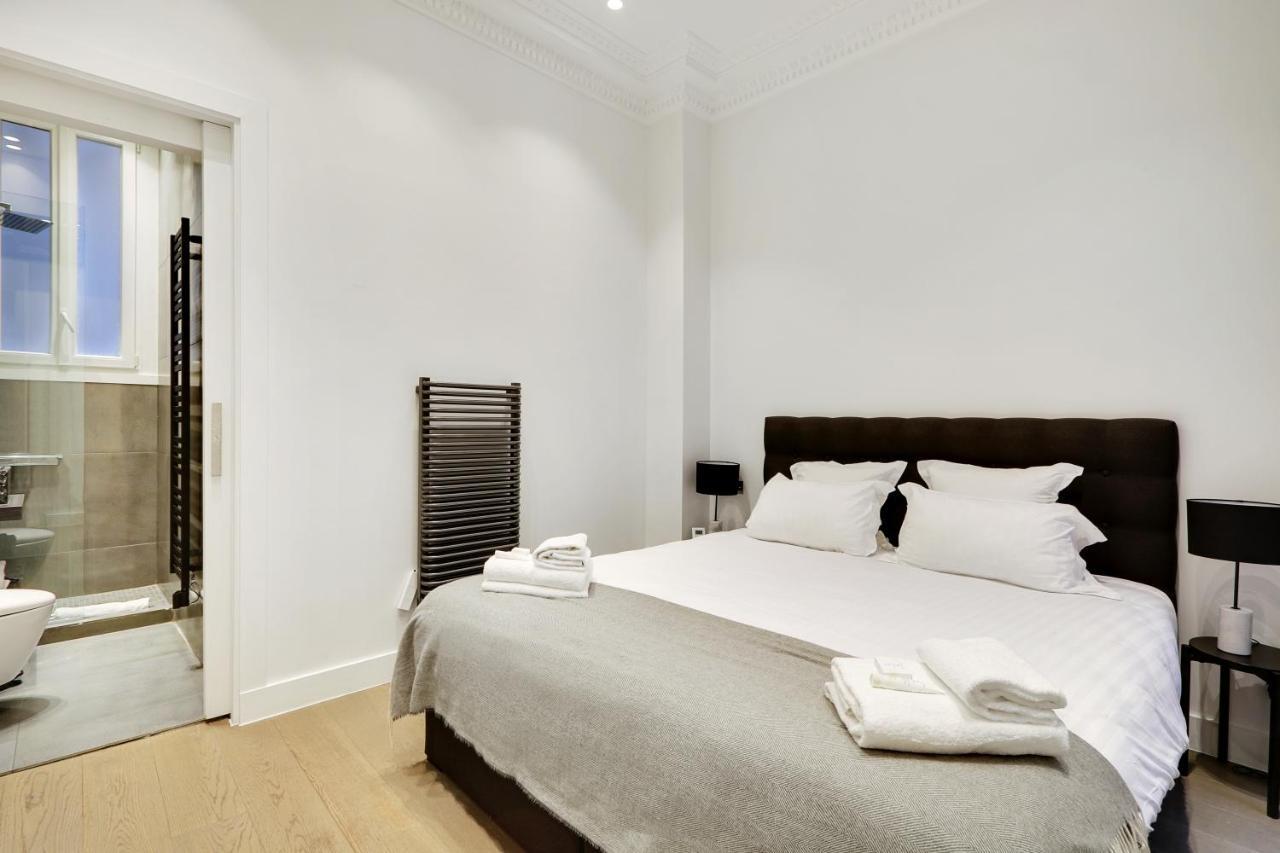 Pick A Flat'S Apartment In Triangle D'Or - Pierre 1Er De Serbie ปารีส ภายนอก รูปภาพ